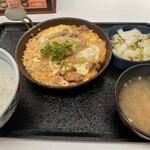 吉野家 - 牛とじ定食