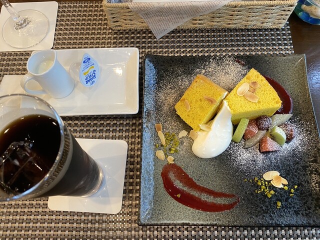 Bakery Cafe Miriya ベーカリー カフェ ミリヤ 川湯温泉 カフェ 食べログ
