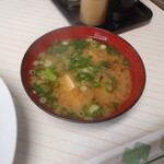 味噌汁　100円