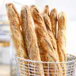 LIBERTE PATISSERIE BOULANGERIE - フランス産の小麦を使用したこだわりのバゲット