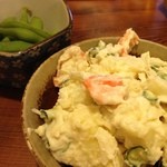 Jampu - お通しの枝豆とポテトサラダ