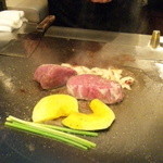 ヘレ(焼いてる)