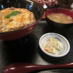 地鶏炭火焼 旬 - 軍鶏の親子丼(750円)