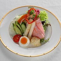 クラシックコンビネーションサラダ