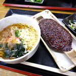 Hureai Kouryuu Kan - 「食事処くら」：五平餅セット（そば）：４００円