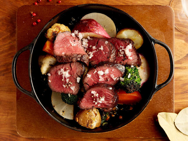 鉄鍋ビストロ＆ワイン デリカージュ 赤坂 （デリカージュアカサカ）の