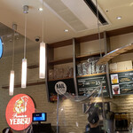 RAIL - 雰囲気ある店内