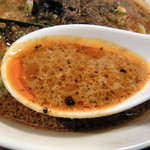 坦々麺 花さんしょう - 麻辣担々麺スープのアップ。