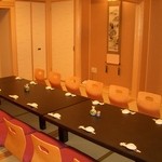 Koubee Zushi - ２Ｆお座敷で寿司会席５．５００円～(要予約）もどうぞご利用ください。４～２０名様まで。