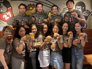 GORI-GORI BURGER TAPROOM - スタッフ全員集合！！