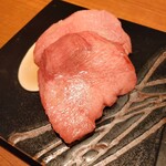 肉匠堀越 - 厚切りタン