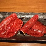 肉匠堀越 - 赤身肉食べ比べ