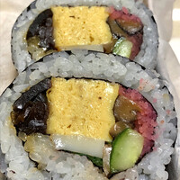 乾山 ANAインターコンチネンタルホテル東京店 - 特製太巻き断面