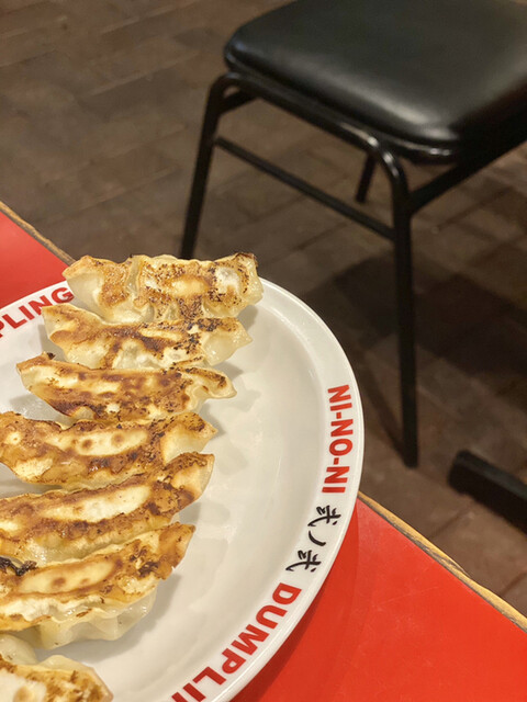 餃子屋 弐ノ弐 大名店 ニノニ 西鉄福岡 天神 餃子 食べログ
