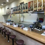 めん六や - 店内