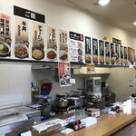 めん六や - 店内