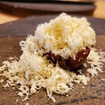 ヴィチーノ - 冷たいフォアグラの上に栗のパウダー