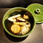 Shokusaiya Karasu - 焼きナスと鱧と松茸のココット蒸し