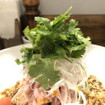 創作麺工房 鳴龍 - パクチー