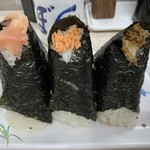 おにぎり ぼんご - 中にも具がいっぱい