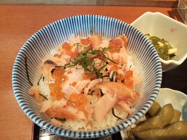 炭火焼食事処　マルヨシ越田（炭火焼魚食事処こした） - 青森（日本料理）の写真