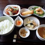 中華料理　楽醤 - ランチAセット（エビマヨ、酢豚、など）990円
            