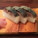 皿そば 渚庵 - 鯖寿司３貫