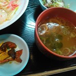 Nakayama Hanten - お新香とお味噌汁