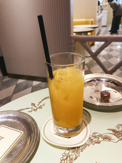 閉店 ラデュレ 青山店 表参道 マカロン 食べログ
