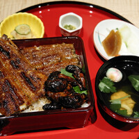 炭焼 うな富士 有楽町店 - 肝入りうな重