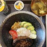 TSUBAKI食堂 - ランチロコモコ丼