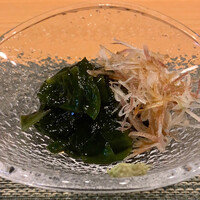 鮨 うえ岡 - ワカメ、ミョウガ