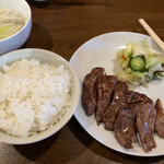 牛たん八 - 料理写真: