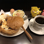 ハニードリッパーズカフェ - ビーフシチウ(ビーフシチューポットパン)  730円（税込）