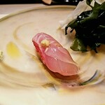 たかおか - 金目　歓声が上がるヤツです。上に乗った芥子は隠し味に梅を擦り合わせています。私のアイドル、金目ちゃん。