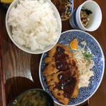 Houfuku - 揚げトンカツ定食/¥650