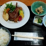 里伊 - ラムチョップステーキランチ