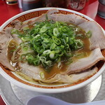 もっこす - 料理写真:中華そば(800円、斜め上から)