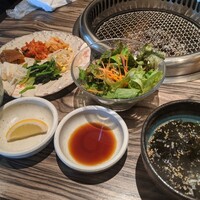 焼肉 べこ亭 たまプラーザ本店 - 