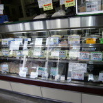 めん処　船食 - 店内横で売っている生麺