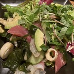 Poke salad with tuna, avocado and seaweed