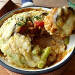 なちゅらるーちぇ - 大豆ミートと野菜のカレー