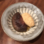 鳥つね自然洞 - 鳥だんごと原木椎茸