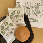 阿闍梨餅本舗 京菓子司 満月 本店 - 