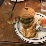 エスケール - 家内のアボカドチーズバーガー