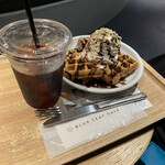 BLUE LEAF CAFE 京都 - チョコレートワッフル