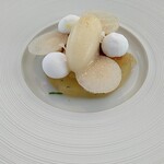 L'ORANGERIE - 洋梨コンポート　アールグレークレームブリュレ♡マスカルポーネ　全てを一緒に頂くと都会的な香りがオシャレで一体感のあるデザート⭐️