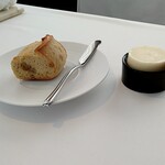 L'ORANGERIE - 香りが良いパン⭐️とクリーミーなバター♡