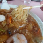 中華料理　栄楽 - 細麺