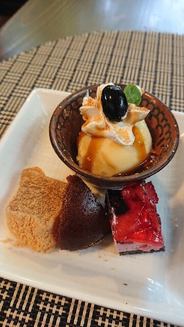 花かまくら 円山店 東山 おかでんミュージアム レストラン その他 食べログ 花かまくら 円山店 東山 おかでんミュージアム レストラン その他 食べログ